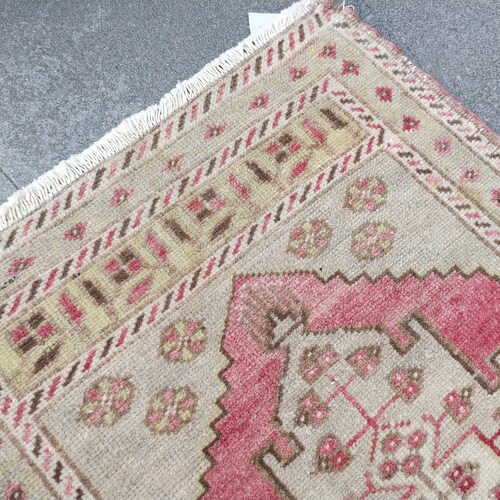 Vintage Rug Anatolian Rug Oushak Rug Handmade Rug Turkish Rug Boho Rug Yastik Door Mat shops Wool Rug Small Area Rug Faded Pastel