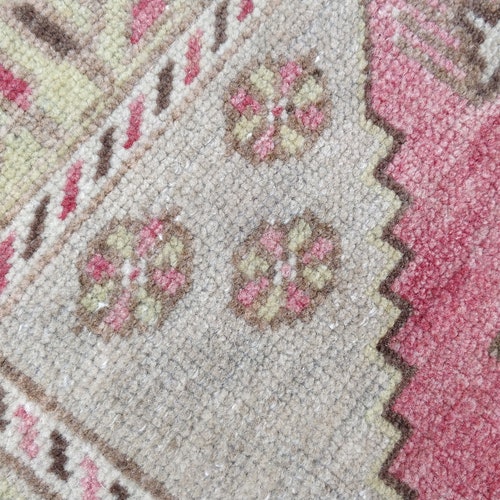 Vintage Rug Anatolian Rug Oushak Rug Handmade Rug Turkish Rug Boho Rug Yastik Door Mat shops Wool Rug Small Area Rug Faded Pastel