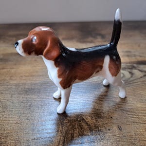 ベスウィック ビーグル 陶器 フィギュア 置物 犬 Wendover Billy Vintage Beswick Wendover Billy Beagle, Dog Figurine, Statue