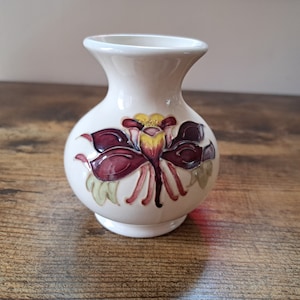 Moorcroft Vase, Orchid design, Moorcroft Vase