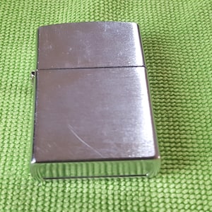 Vintage Lighter, collectable, flip lid
