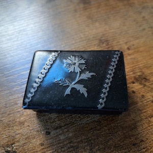 Antique Snuff Box, Victorian Papier-mâché Snuff Box, Lacquered Tobacco Box, silver inlay