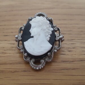 Vintage  Carved Cameo Brooch, small black cameo