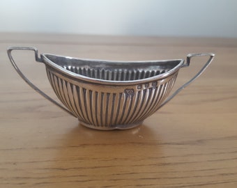 Victorian Silver Salt Bowl: Birmingham 1899 Hallmarked Dish