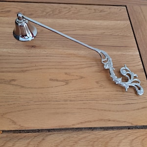 Éteignoir vintage, extincteur, doute