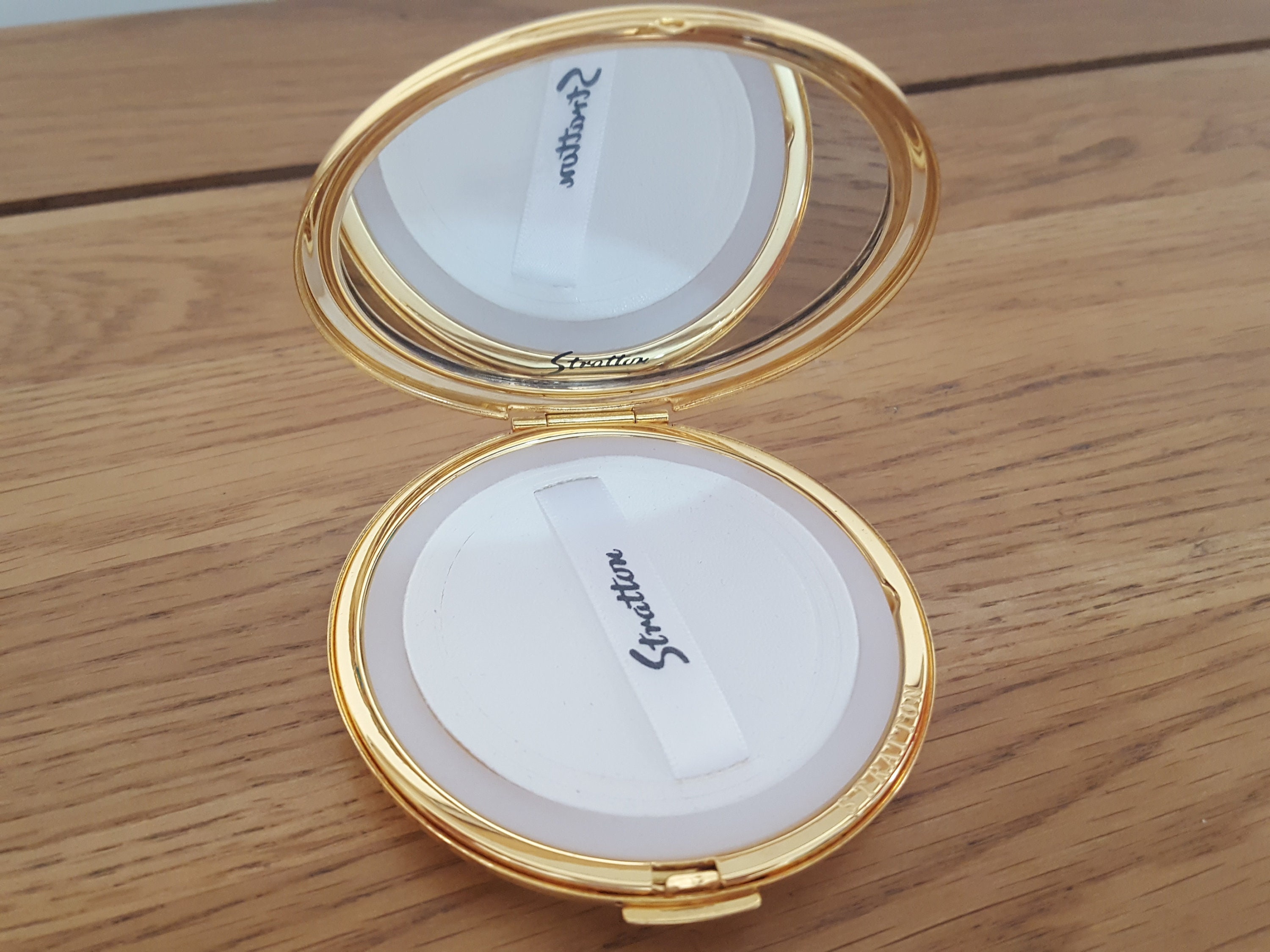 Stratton Square Solid Powder Compact Vintage Stratton Powder Compact, Face Powder, Make Up, Womens Beauty ...