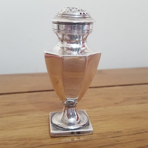 Vintage gepunzte massive SilberPfefferette, Silber Pfeffertopf, Shaker