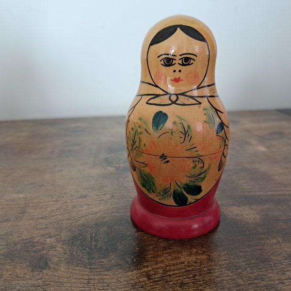 poupées gigognes peintes à la main traditionnelles russes vintage, 4 pièces, poupée Matryoshka, Babushka, poupées gigognes en bois