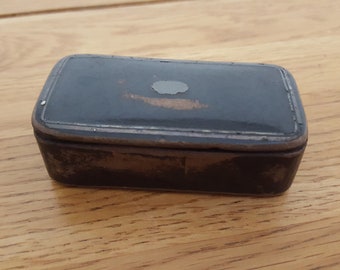 Victorian Papier-mâché Snuff Box: Antique Lacquered Tobacco Box with Silver Inlay