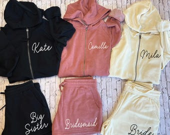 Conjunto personalizado de sudadera con capucha y shorts con cremallera para damas de honor, atuendo para prepararse para la boda.
