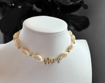 Cowrie Shell Choker, Mom Shell Choker, Mother's Day Gift, Mom Necklace,  Cowrie with gold Necklace, Personalized Necklace