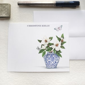 Gepersonaliseerde briefpapier, magnolia, aangepast cadeau voor haar, blauwe en witte notitiekaarten, gepersonaliseerde aquarelkaarten, cadeau bruidsmeisje, girly