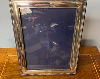 エレガントな小/中サイズのシルバーフォトフレーム - シェフィールド