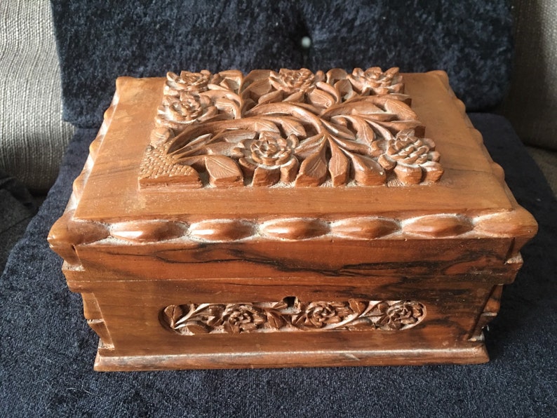 Vintage Gorgeous quality deeply hand caved Wooden Jewellery Box