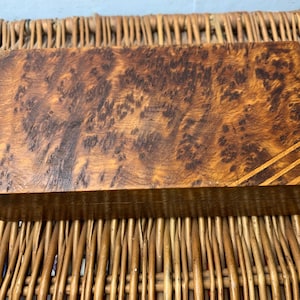 Scatola per sigarette in legno impiallacciato Burr, vintage e straordinaria