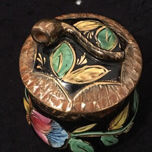 アンティーク マジョリカ陶器 タバコ瓶 / 手描きの花飾り付きポット