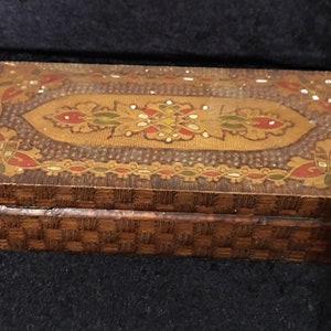 Scatola di gioielli vintage / scatola di sigarette dipinta e poker lavoro in alto e tre lati