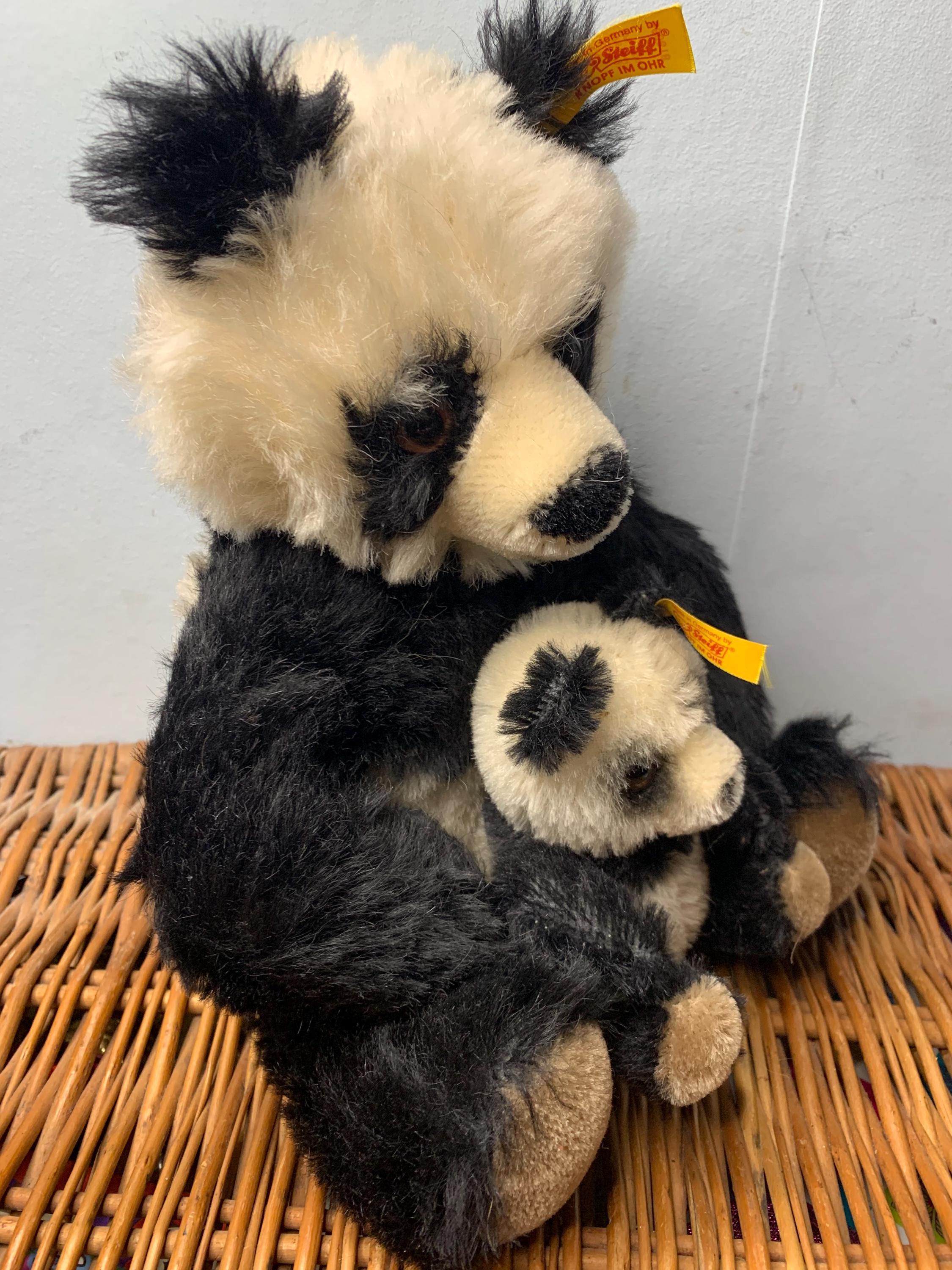 STEIFF オリジナル クラシック ステッデッド パンダ ベア 24 cm EAN