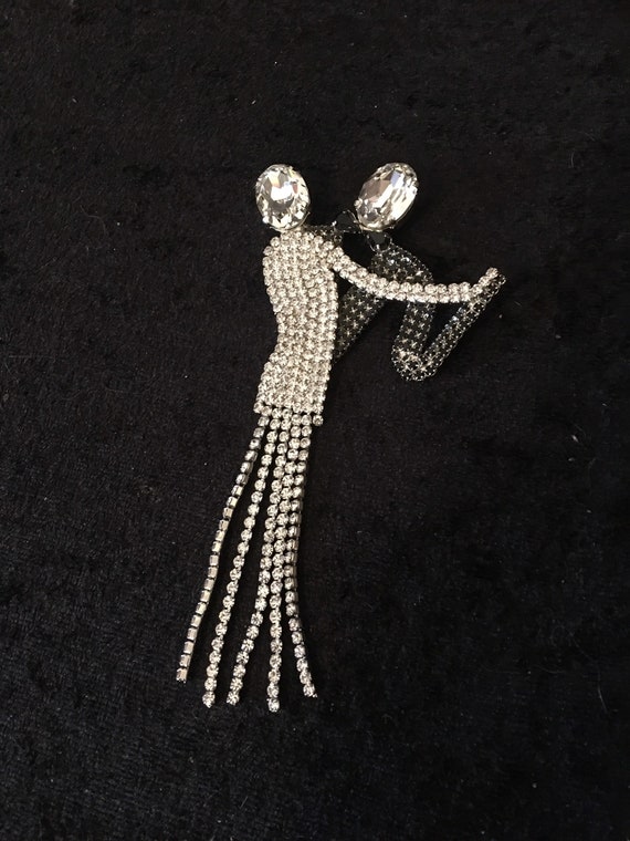 butler and wilson dancing couple brooch