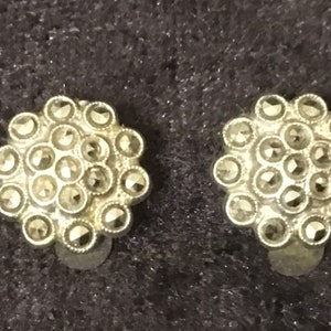 Ein Paar Vintage Marcasite Clip auf Ohrringe