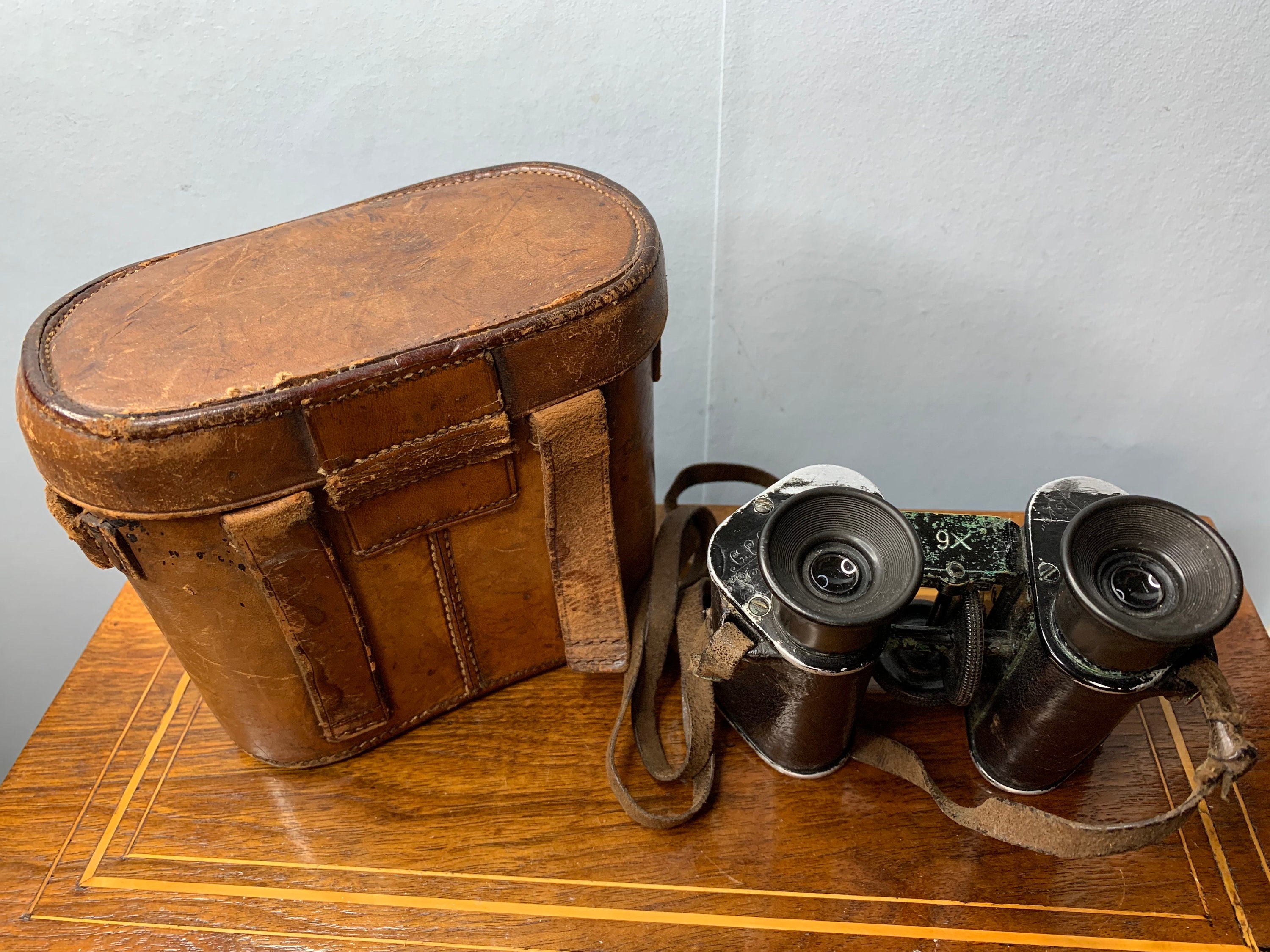 ヴィンテージ　カメラ型バニティ　コンパクトミラー　1920年代　Germany ヴィンテージ カメラ型バニティ コンパクトミラー 1920年代 Germany