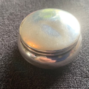 Antique Cornelius Sanders and Frank Shepherd  Sterling Silver Pill Box / Snuff box 1905