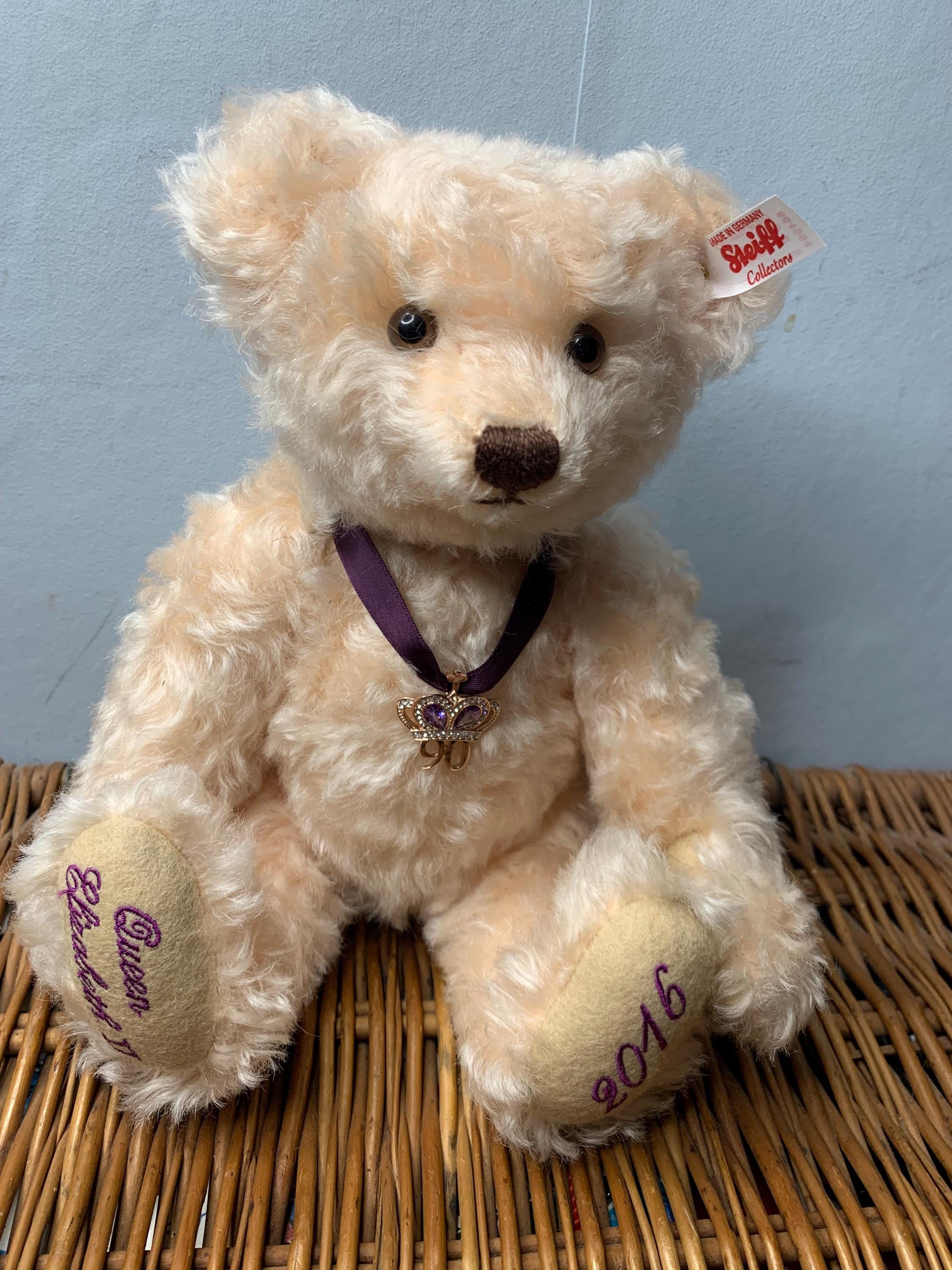 Rare STEIFF Queen Elizabeth the 2nd 90th Birthday Mohair