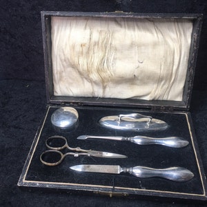 Vintage Art Deco William Devenport Sterling Silver Manicure Set