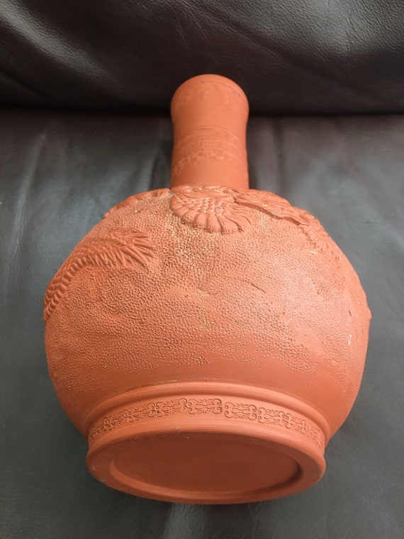 Vases Vintage large Japanese style Dragon on a Terracotta Vase water jug Saki bottle Home Décor