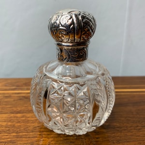 Antique Rare Art Nouveau cut glass Sterling silver lid Perfume/ Dressing table bottle Chester 1900