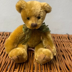 Vintage Dunwell Russ Small Bear