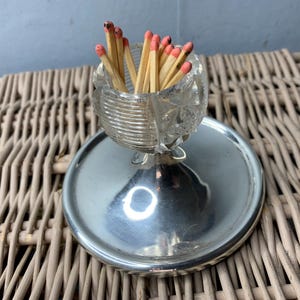 Baguette d&#39;allumettes ancienne en argent sterling et en verre clouté par James Deakin, 1912