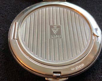 スターリングシルバー製のアンティークパウダーコンパクト 見事なヴィンテージキグソリッドスターリングシルバーパウダー