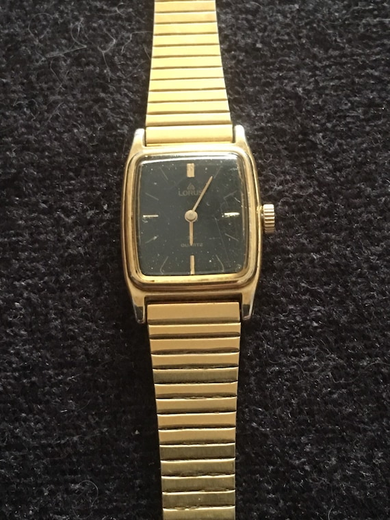 vintage lorus quartz watch