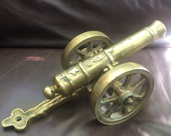 Vintage Large very heavy Solid 1812 Brass Cannon paperweight / Desk piece