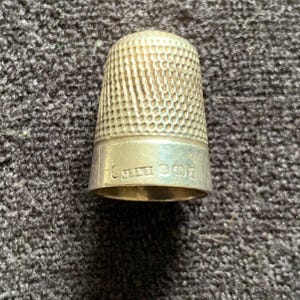 Vintage Sterling Silver Thimble by James Swann Birmingham 1947