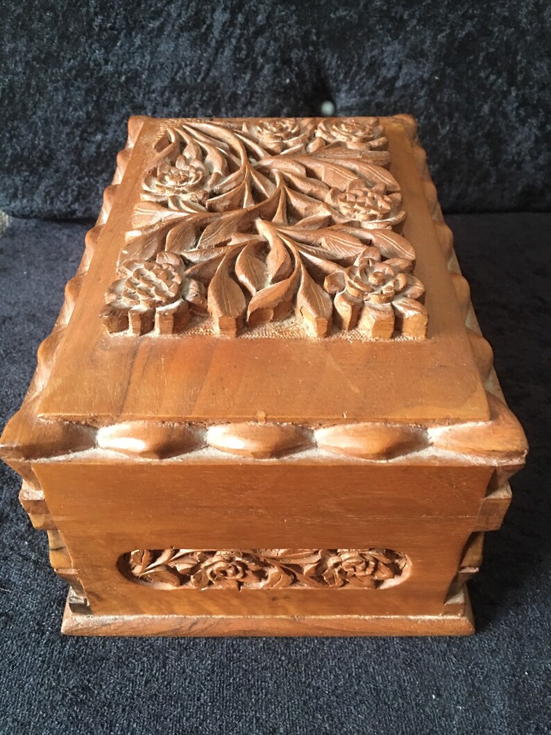 Vintage Gorgeous quality deeply hand caved Wooden Jewellery Box