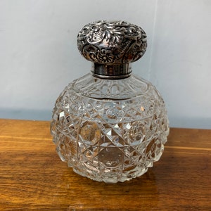 Antique Rare Large hobnail cut glass Sterling silver lid Perfume/ Dressing table bottle 1902