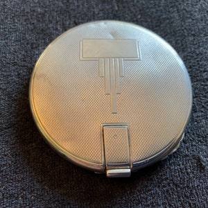 Atemberaubender Vintage Art Deco Stil Massiver Sterling Silber Pulver kompakter Fall von Crisford and Norris Ltd 1940