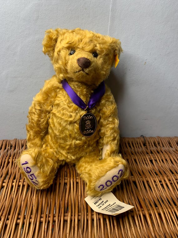 Rare STEIFF 2002 Queen Elizabeth the 2nd Golden Jubilee