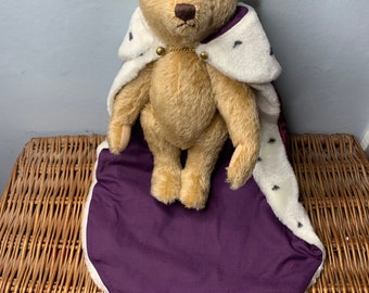 Rare STEIFF Queen Elizabeth the 2nd Coronation Mohair Teddy Bear with Robe  28cm EAN664359 with Box and Tags