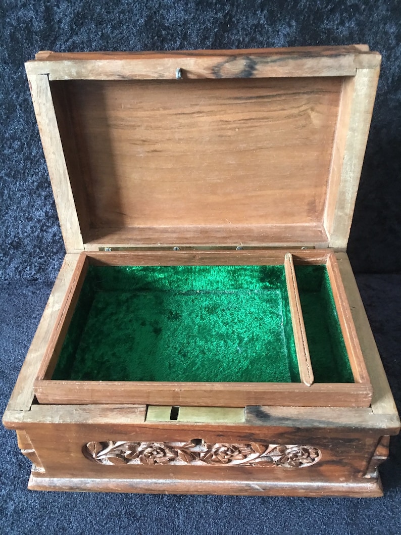 Vintage Gorgeous quality deeply hand caved Wooden Jewellery Box