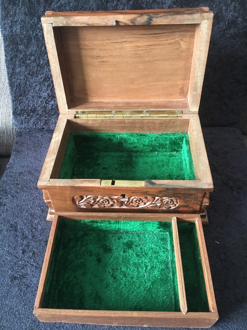 Vintage Gorgeous quality deeply hand caved Wooden Jewellery Box
