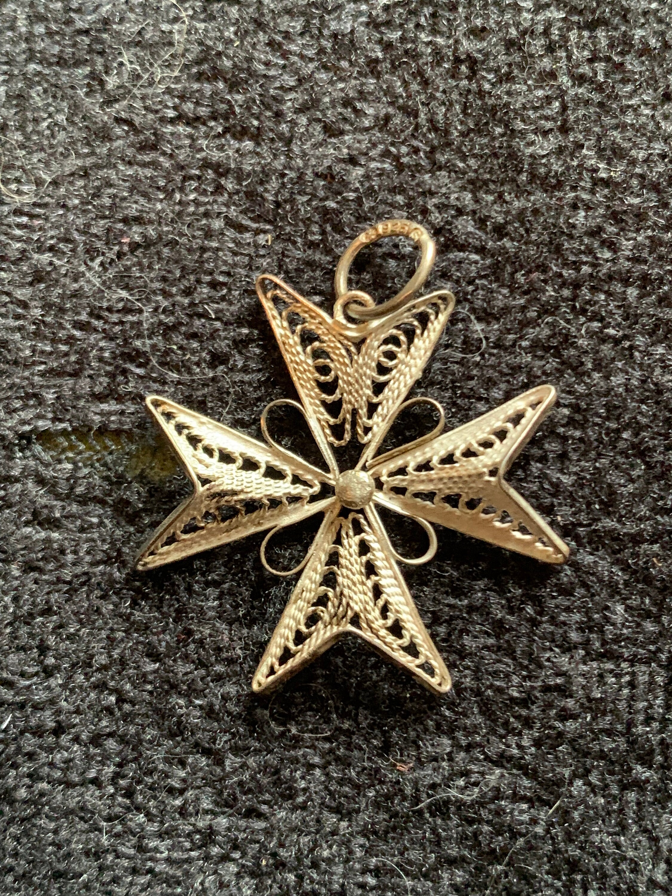 Vintage Sterling Silver malstese cross