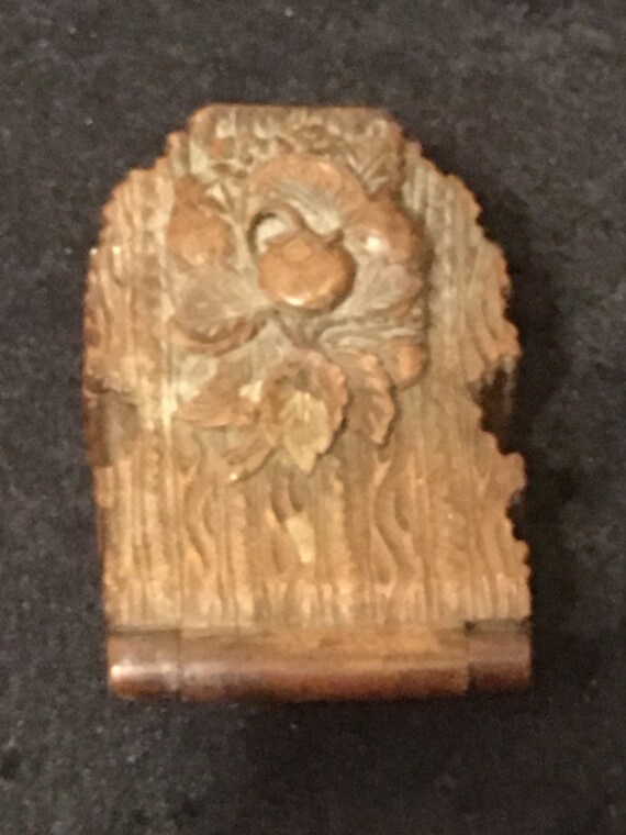 Early Antique Black Forest hand carved Pocket wat… - image 2