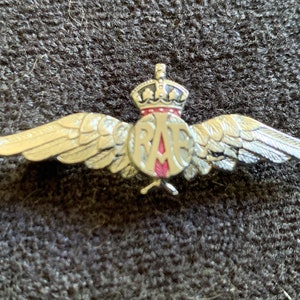 Exquisite WW2 RAF Sweetheart White Metal and Enamelled Brooch