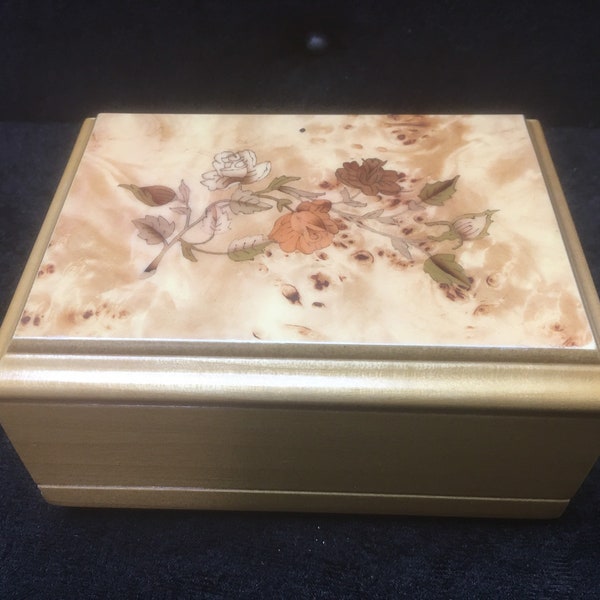 Vintage Sorrento wooden Jewellery box with Flower and Leave decoration