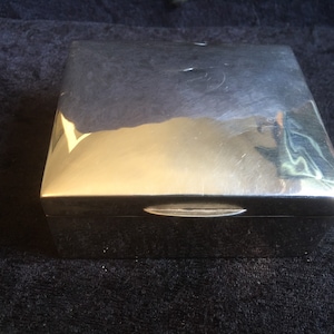 Portasigarette vintage in argento sterling di A e J Zimmerman Ltd