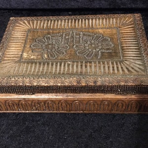 Vintage Jewellery box / Cigarette box poker lavoro verso l'alto e quattro lati