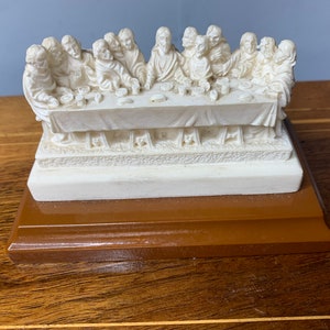 Resin Last Supper by A Lucchesi on stand